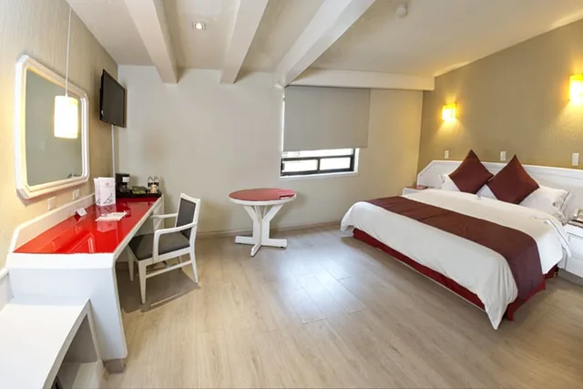 غرفة قياسية بسرير كينج، Regente Hotel 1/3