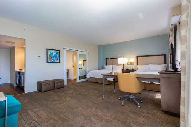 استوديو بسريرين كوين بإطلالة على الشاطئ مع أريكة لذوي الإعاقة، Hampton Inn and Suites by Hilton Clearwater Beach 7/10