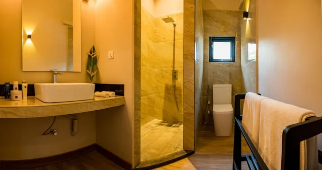 Deluxe, King Bed, Tabula Rasa Resort 3/3