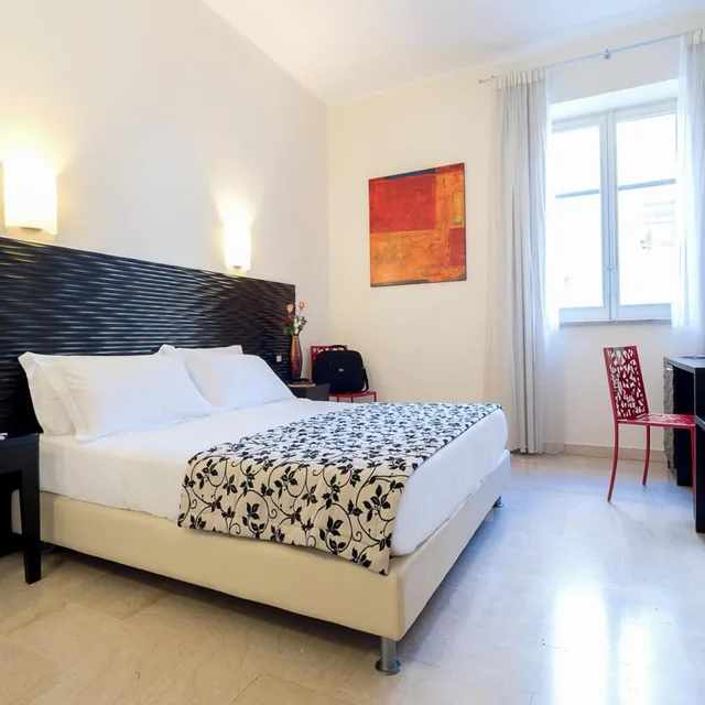Basic, Double or Twin Bed, Hotel Garibaldi 1/7
