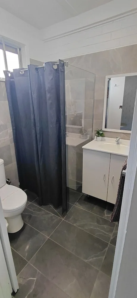 غرفة أساسية بسرير كوين، KAPUTAR MOTEL - NARRABRI 7/7