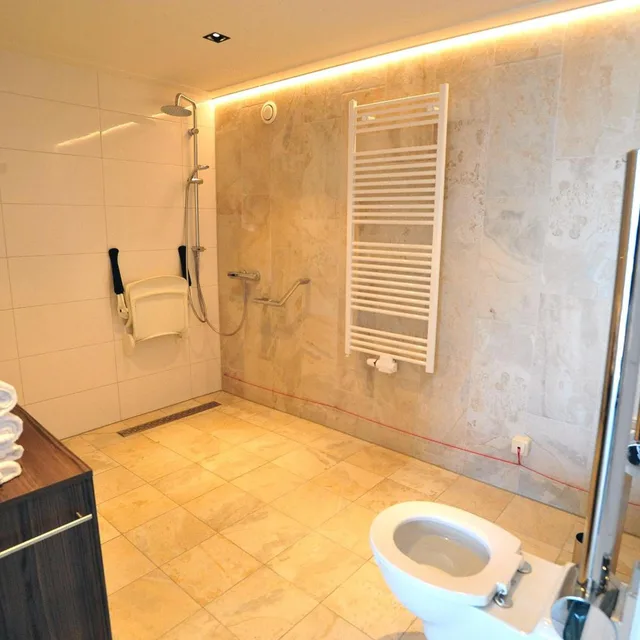 Deluxe, Twin Beds, Land View, Accessible، Hotel Zuinderduin 2/2