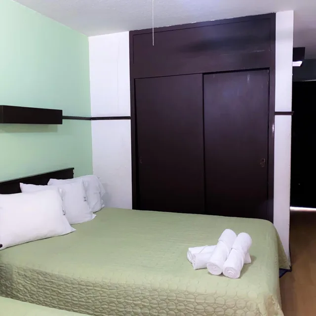 غرفة قياسية رباعية، Hotel Trevi 2/10