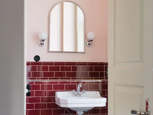 جناح جونيور بسرير كينج مع أريكة، Hotel Ruth Worldhotels Crafted 1/2