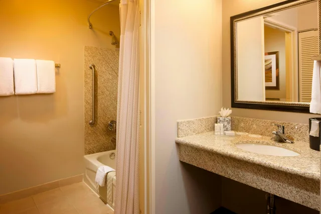غرفة بسريرين كوين، Courtyard Brownsville 3/4