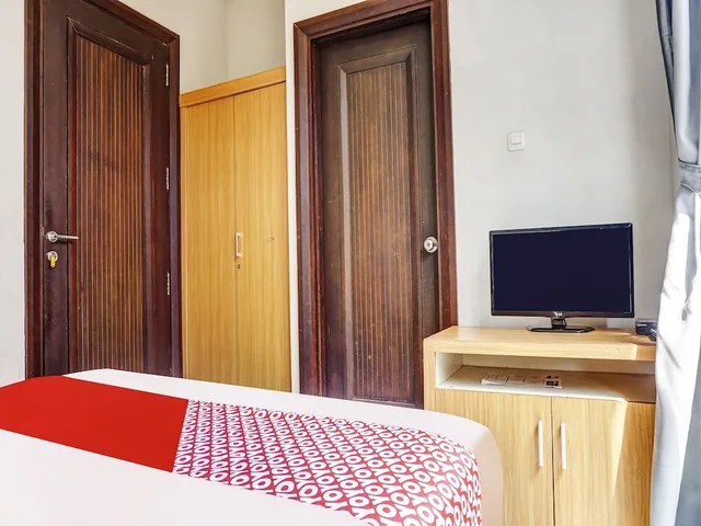 غرفة ديلوكس بسرير مزدوج، Super OYO Capital O 91140 Ayodya Kebon Jeruk 6/6