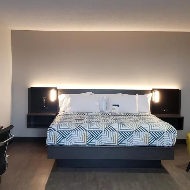 جناح، Motel6 Kewanee, IL 9/10