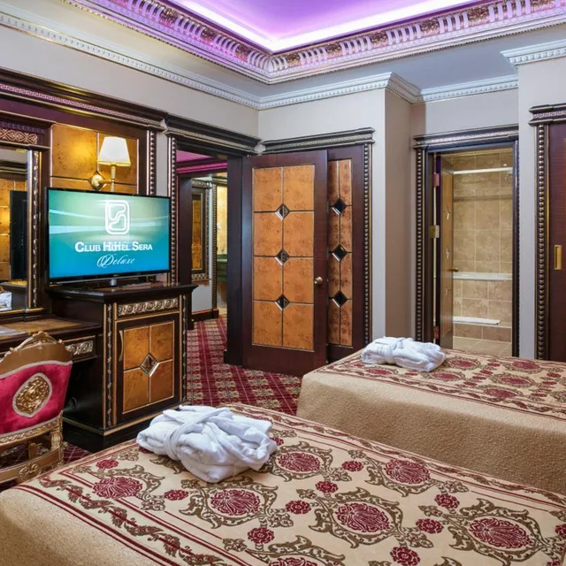 جناح سوبيريور، Club Hotel Sera 5/6