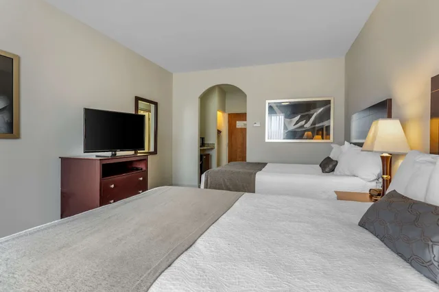 غرفة قياسية بسريرين كوين، Best Western Sugarland Inn 4/8