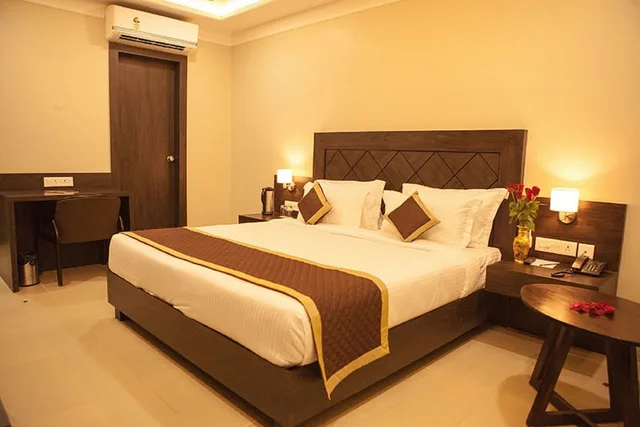 غرفة ديلوكس بسرير مزدوج بإطلالة على المدينة للمدخنين، Hotel Rg Inn 1/8