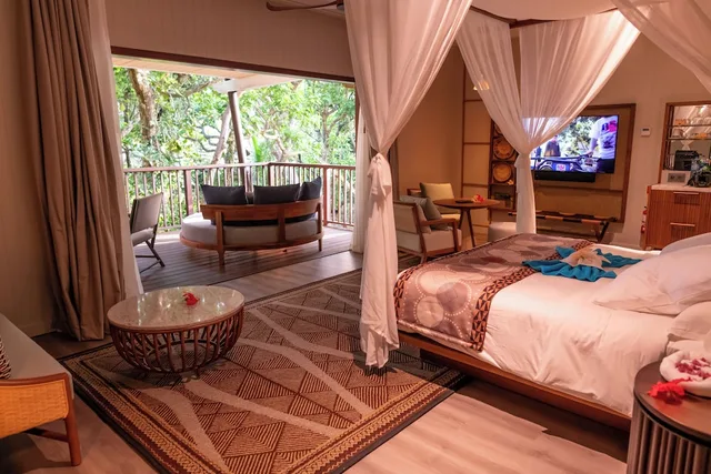 بنغل فاخر بسرير كينج بإطلالة على الحديقة، InterContinental Lifou Wadra Bay Resort by IHG 4/5