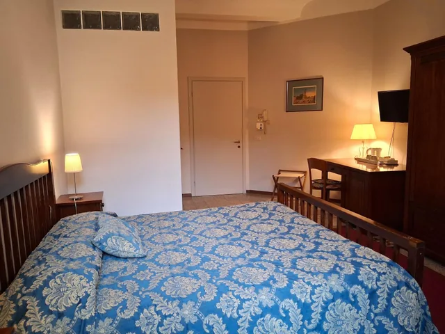 غرفة كلاسيكية بسرير مزدوج بغرفة نوم واحدة بحمام خاص، Tourist House 8/10