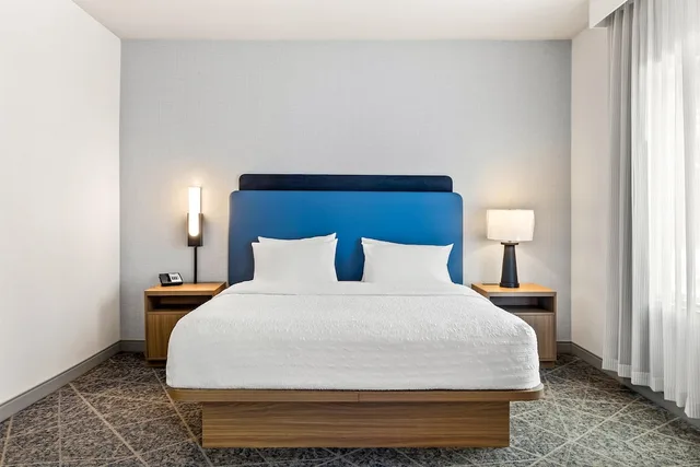 جناح استوديو بسرير كينج مع أريكة، Hampton Inn Suites Merced 1/9