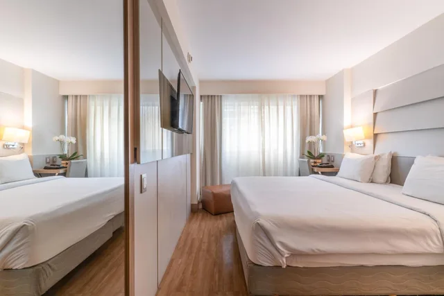 غرفة سوبيريور بسرير كوين، Americas Copacabana Hotel 1/6