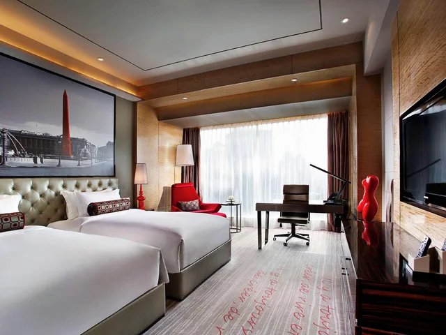Deluxe, Twin Beds, Sofitel Guangzhou Sunrich 2/6