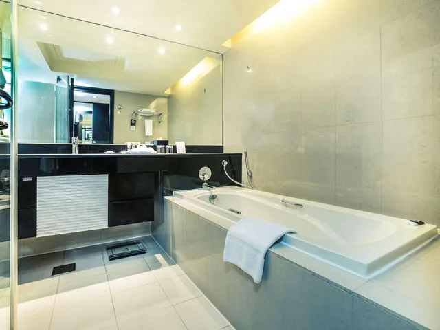 Executive, Suite, Mercure Gold Hotel Jumeirah By Accor 2/2