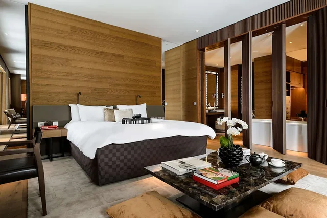 2 Bedrooms, Grand, Alpine, Suite, 2 King Beds, The Chedi Andermatt 7/10