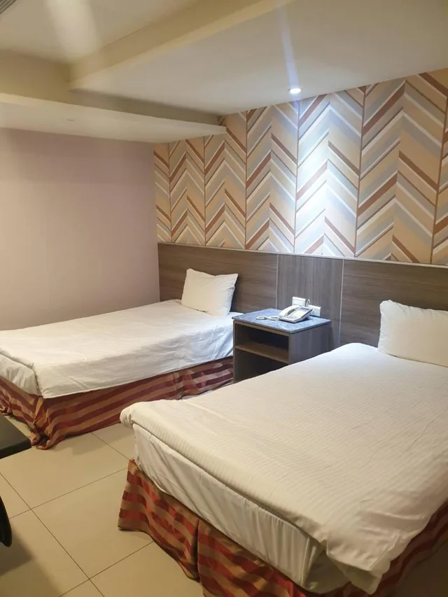 Economy, Twin Beds, No Window, Chuanfu Hotel 3/6