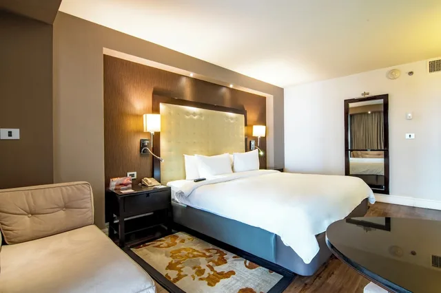 غرفة ديلوكس بسرير كينج، Lucerna Tijuana 4/10