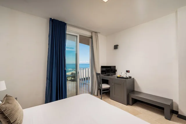 Superior, Queen Bed, Sea Front, Bellevue Sardinia Resort Affiliated by Melia 2/8