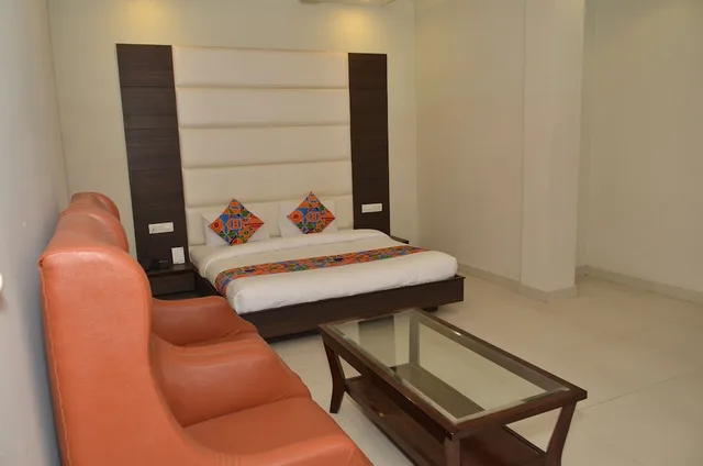 OYO Rooms Railway Station Exit Gate, Amritsar 16/60