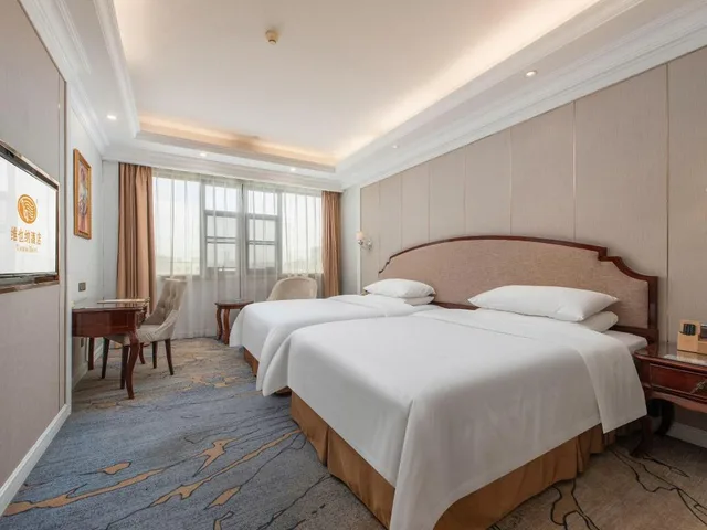 غرفة ديلوكس بسريرين منفصلين بإطلالة، Vienna Hotel (Guangzhou Baiyun University Jinyuan Plaza) 3/6