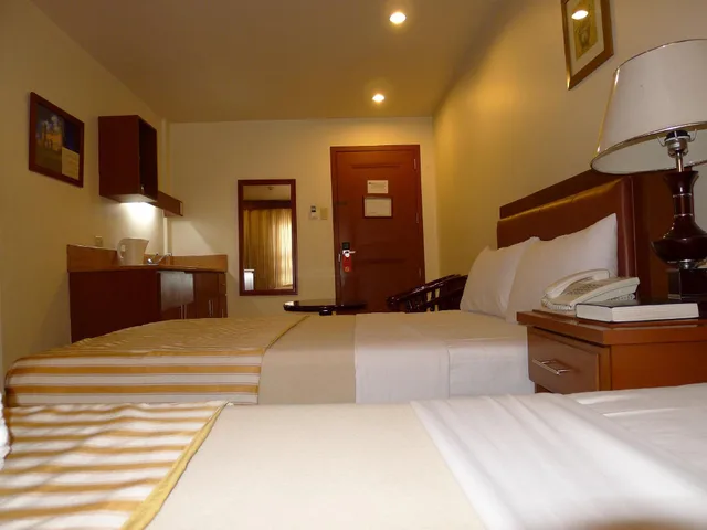 غرفة سوبيريور ديلوكس بسريرين مزدوجين، Hotel Cosmopolitan 1/2