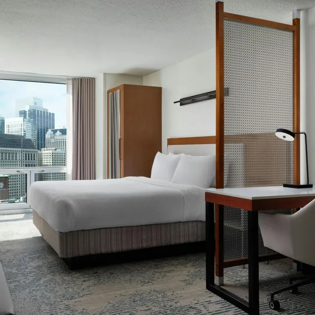 استوديو بسرير كينج بإطلالة على المدينة مع أريكة في طابق مرتفع، Springhill Suites Chicago Downtown River North 1/10