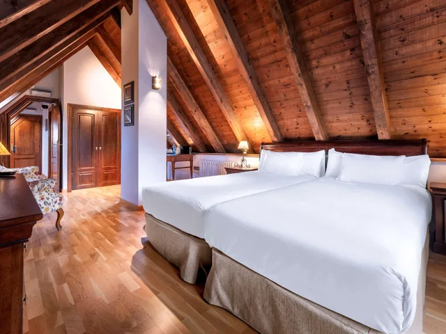 suite, Hotel de Tredos Baqueira Affiliated by Melia 1/4
