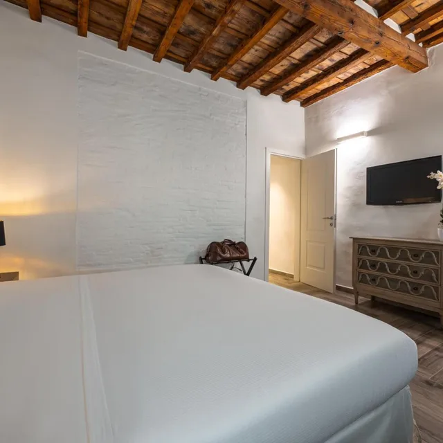 شقة بسرير كينج، Hotel Globus 3/10