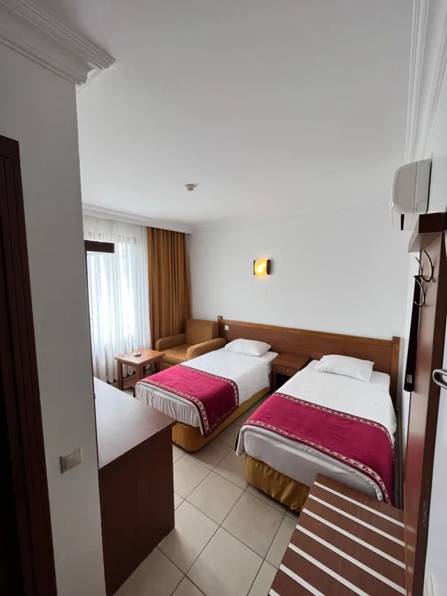 غرفة بسرير مزدوج بإطلالة على البحر، Hotel Royal Hill 1/2