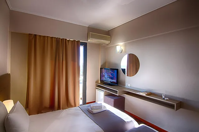 غرفة قياسية بإطلالة على البحر، Galaxy Hotel 5/10