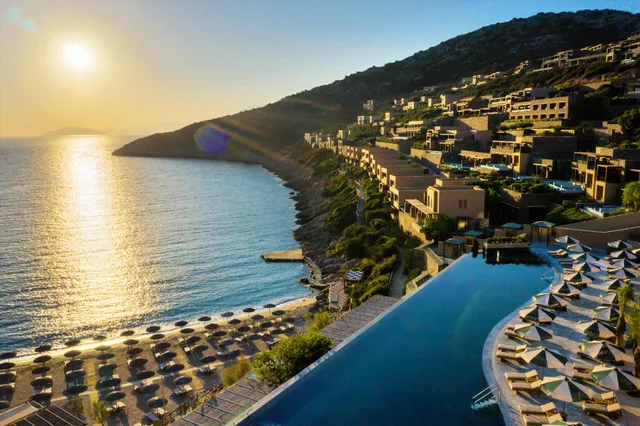 جناح جونيور بإطلالة على البحر، Daios Cove 1/2