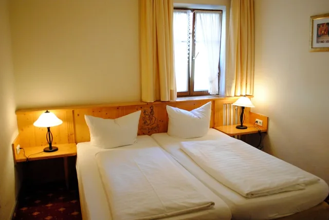 غرفة قياسية بسرير مزدوج، Hotel zum Breiterle - Self-Check-In 2/4