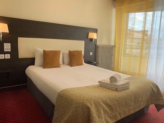 غرفة بسرير مزدوج، Brit Hotel Bleu Nuit 3/9