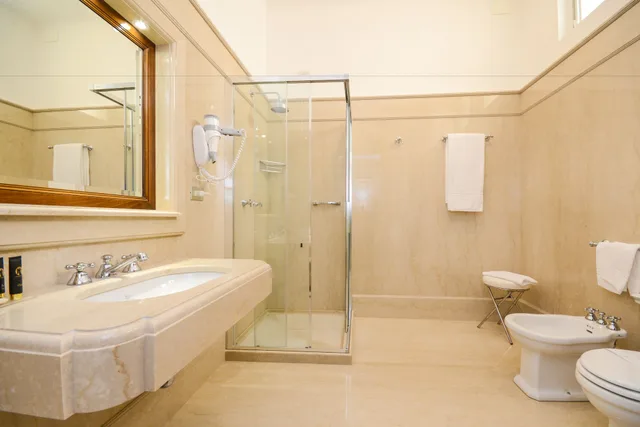 جناح جونيور بسرير مزدوج، Vittoria Hotel 2/5