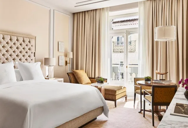 Deluxe, French Balcony، Four Seasons Hotel Madrid 1/1