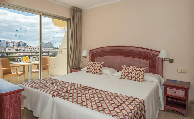 2 Bedrooms, Superior, Apartment, Sea View, Balcony or Terrace، Hovima Santa Maria 2/3