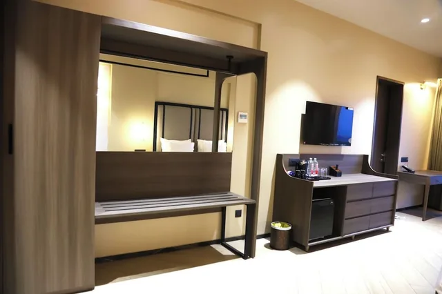 جناح بسرير كينج بإطلالة على البحيرة، Mastiff Select Riveria Resort, Igatpuri Road, Nashik 1/3