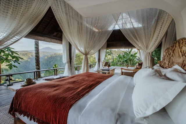 Pool, Valley, King Bed, Buahan, A Banyan Tree Escape Bali 1/3