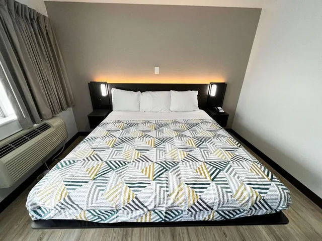 غرفة بسرير كينج لغير المدخنين بمطبخ، Studio6 Lafayette, LA - I-10 & I-49 N 5/6
