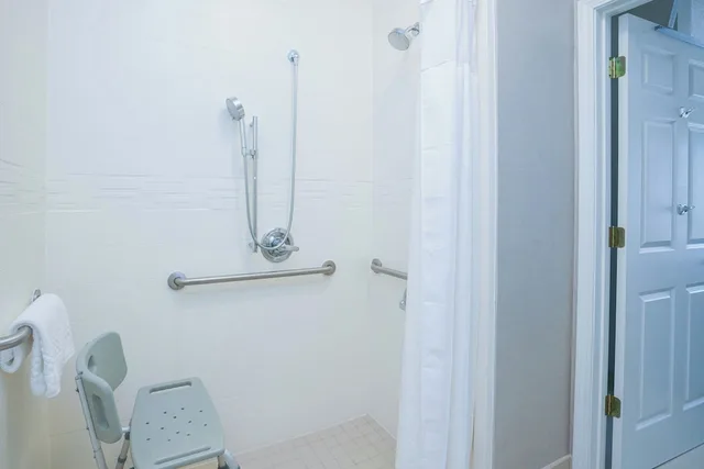 جناح بسرير كوين بغرفة نوم واحدة مع أريكة، Residence Inn Colorado Springs North 4/5