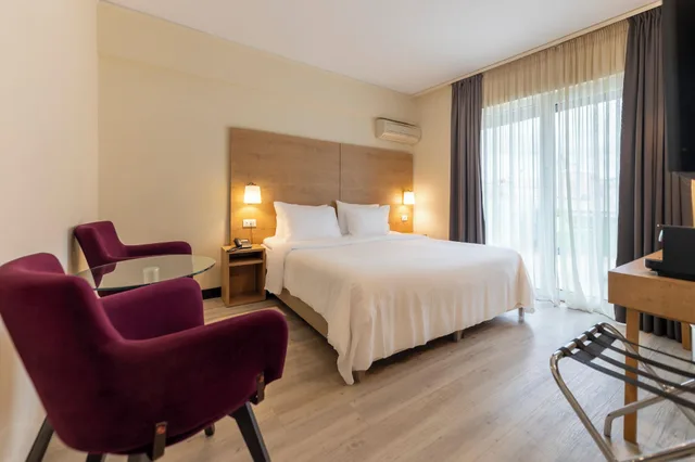 غرفة تنفيذية بسرير مزدوج بشرفة، Polis Grand Hotel 6/10