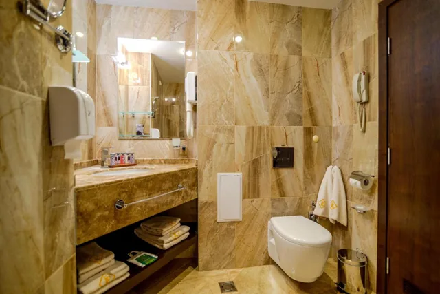 غرفة تنفيذية تنفيذية بشرفة مع دخول الصالة، International Hotel Casino Tower Suites 4/6