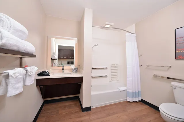 استوديو بسرير كينج مع أريكة، Towneplace Suites By Marriott Ontario Chino Hills 5/6
