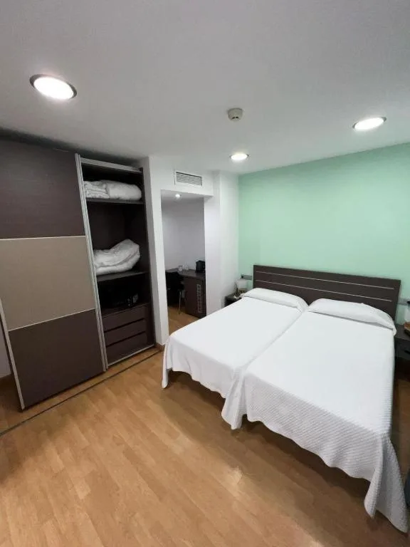 غرفة بسرير مزدوج بشرفة، Hotel Rocamar Benidorm 4/10