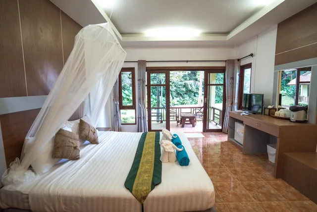 Semi Detached, Deluxe, Cottage، Tonsai Bay Resort 6/10