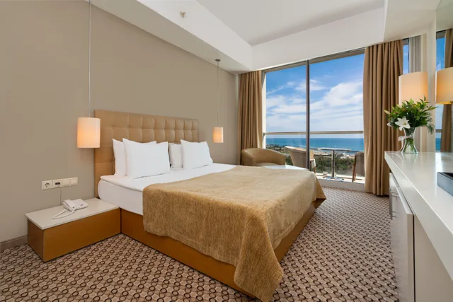 غرفة بإطلالة على البحر، Crystal Centro Resort 2/8