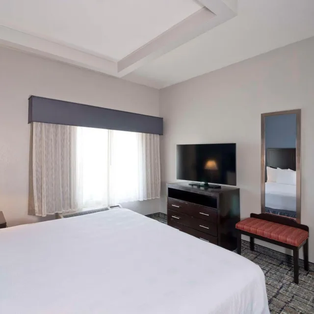 Executive, Suite, King Bed, Best Western Plus Hotel & Conference Center 2/7