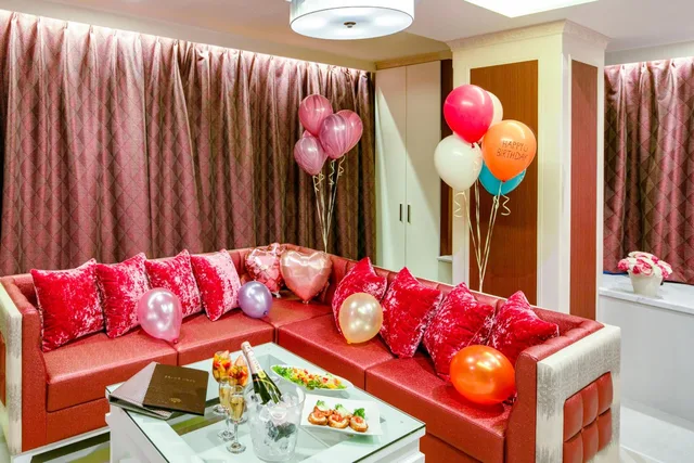 جناح بسرير كوين بحوض جاكوزي، Hotel Regent - Adult Only 6/7